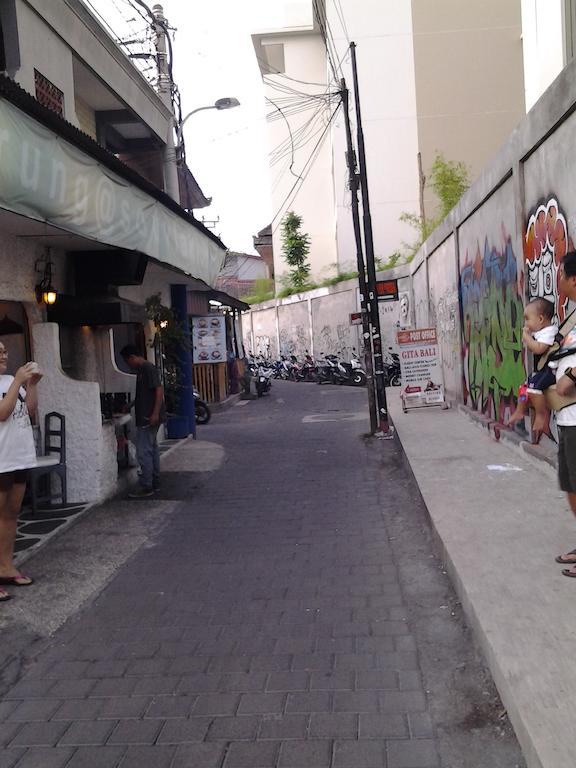 马亨德拉海滩酒店 庫塔 外观 照片